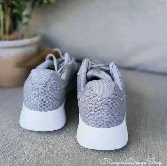 Women's Nike Tanjun Gray Sneakers made with Swarovski Crystals Custom - Picture 5 of 8